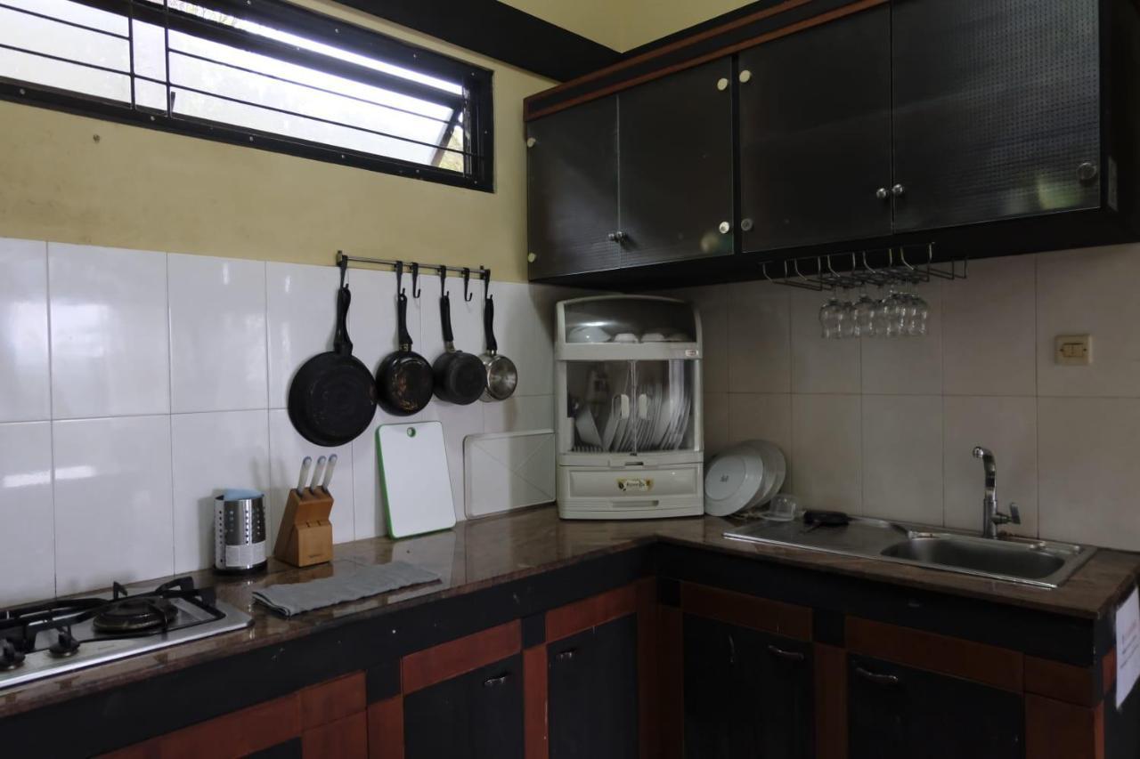 Aldeoz Villa Ciater Sarireja Εξωτερικό φωτογραφία